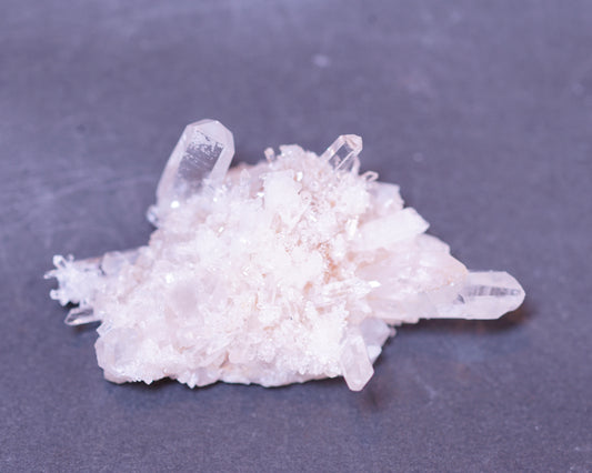 ネパール ガネーシュヒマール産 水晶クラスター