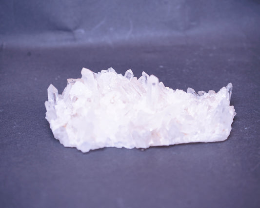 ネパール ガネーシュヒマール産 水晶クラスター