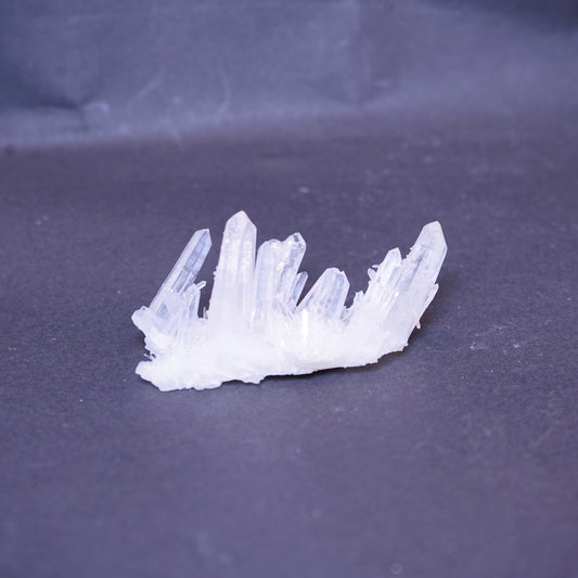 ネパール ガネーシュヒマール産 水晶クラスター