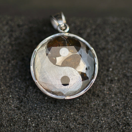 ギベオン&パラサイト隕石太極図ペンダントトップ