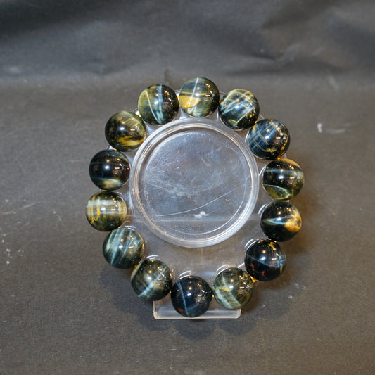 ドリームタイガーアイ