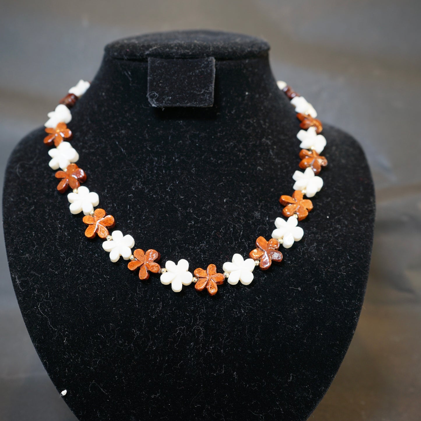 コアウッドネックレス