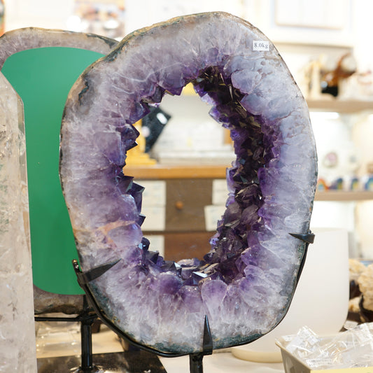 穴あきアメジスト