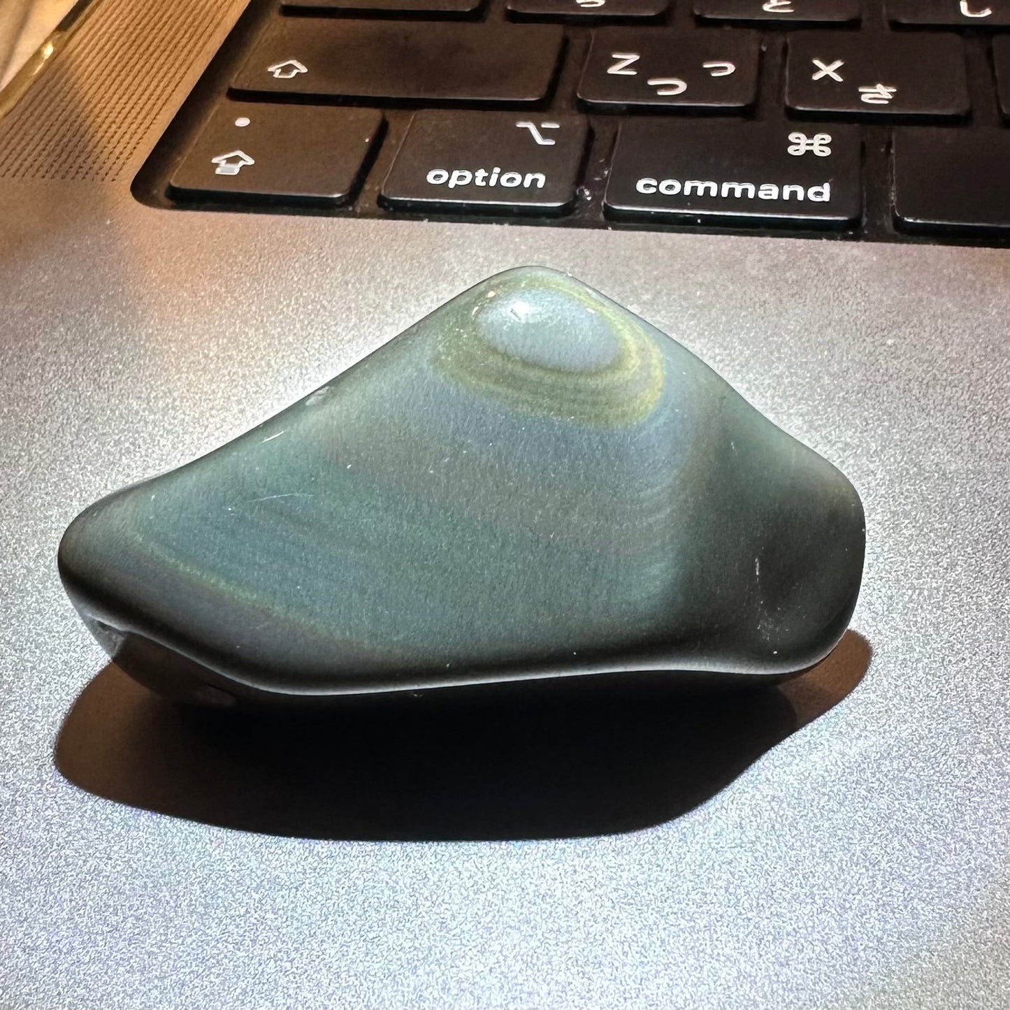 レインボーオブシディアン