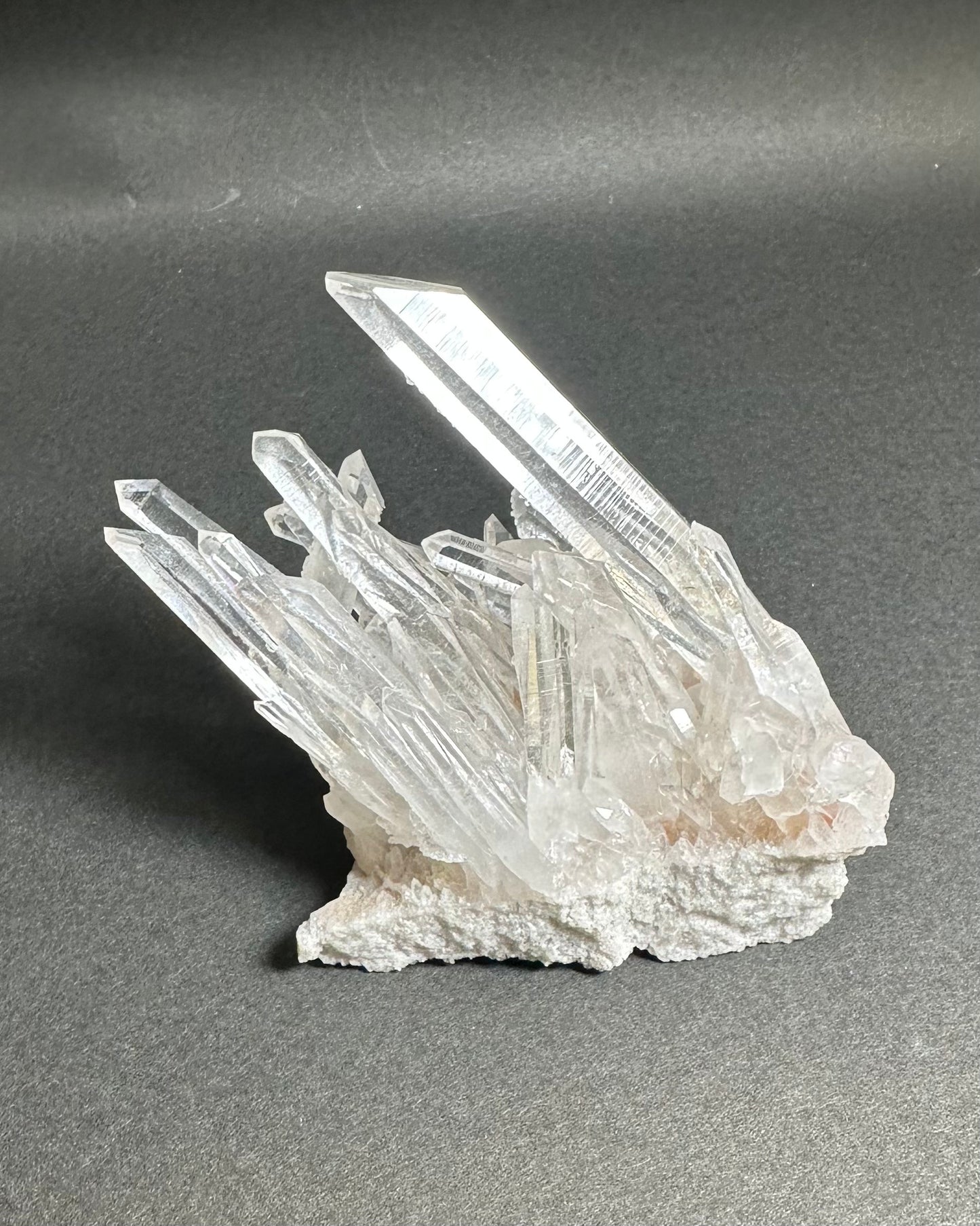 アーカンソー州産水晶クラスター